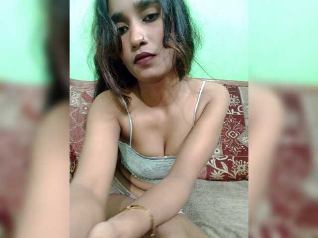 Meherin-Afra6 live cam on BongaCams