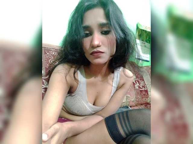 Meherin-Afra6 live cam on BongaCams