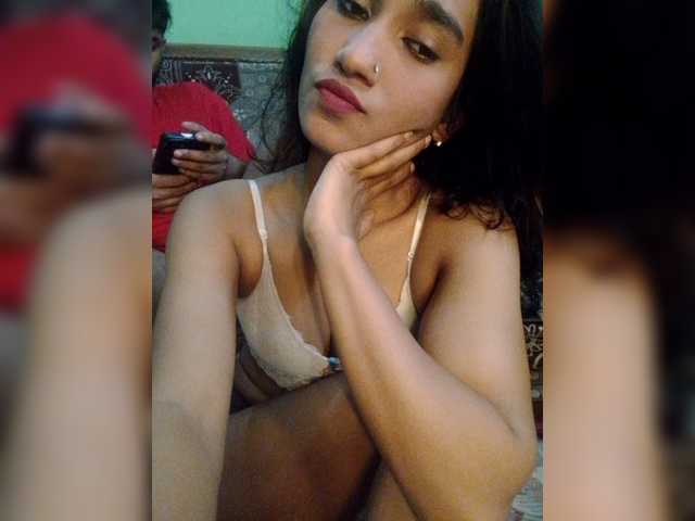 Meherin-Afra6 live cam on BongaCams