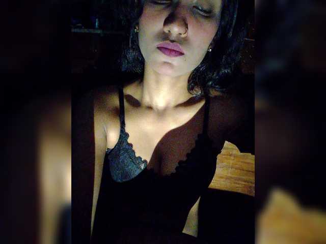 Meherin-Afra6 live cam on BongaCams