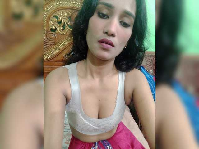 Meherin-Afra6 live cam on BongaCams