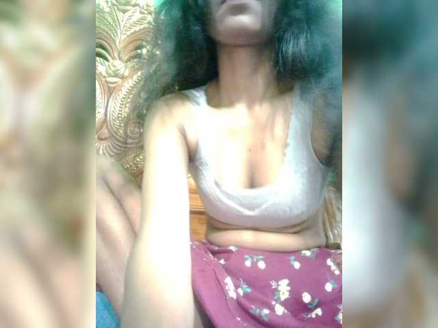 Meherin-Afra6 live cam on BongaCams
