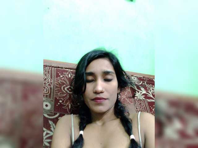 Meherin-Afra6 live cam on BongaCams