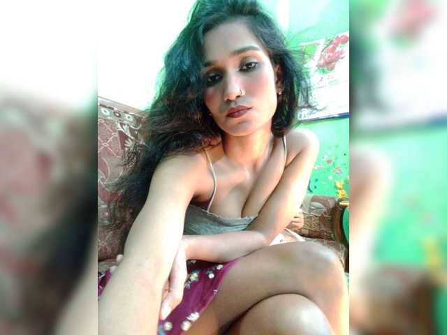 Meherin-Afra6 live cam on BongaCams