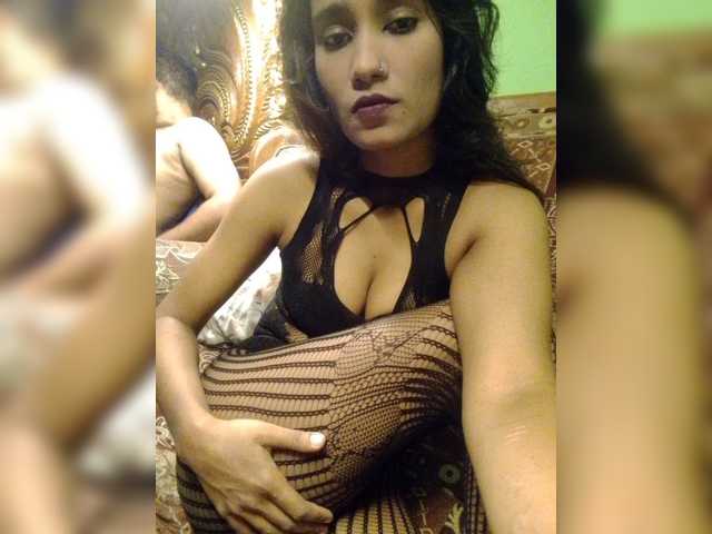 Meherin-Afra6 live cam on BongaCams