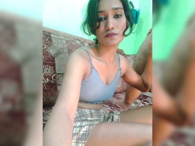 Meherin-Afra6 live cam on BongaCams