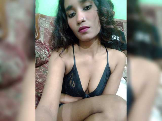 Meherin-Afra6 live cam on BongaCams