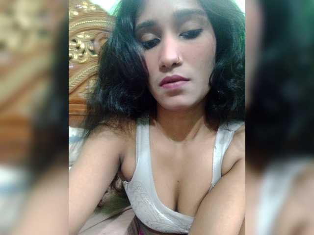 Meherin-Afra6 live cam
