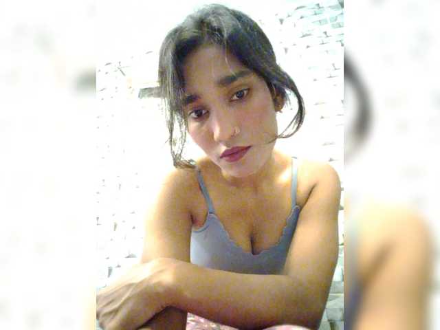 Meherin-Afra6 live cam on BongaCams