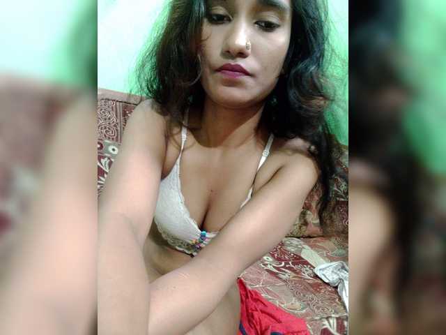 Meherin-Afra6 live cam on BongaCams