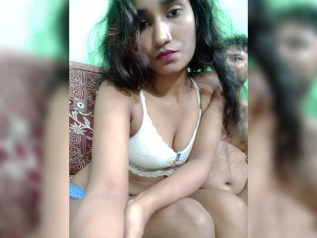 Meherin-Afra6 live cam on BongaCams