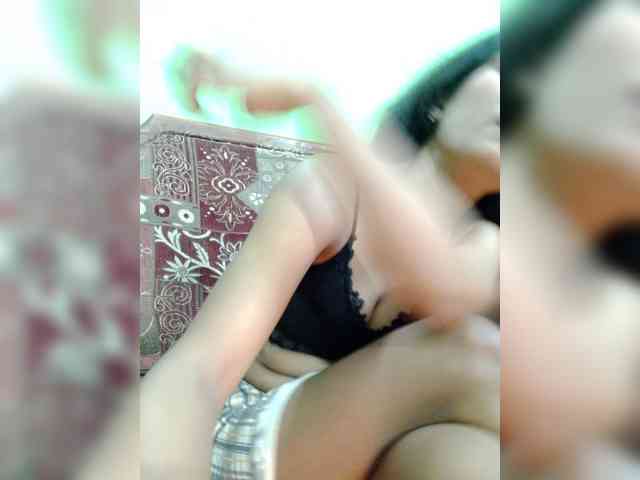 Meherin-Afra6 webcam
