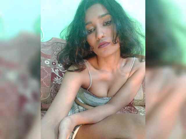 Meherin-Afra6 webcam
