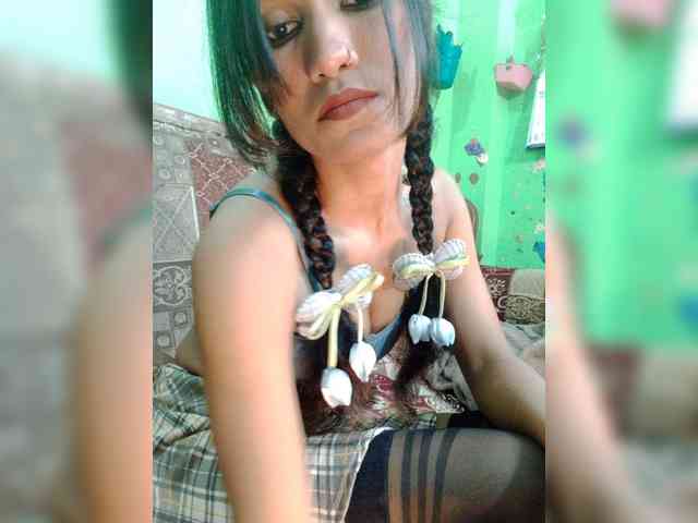 Meherin-Afra6 webcam