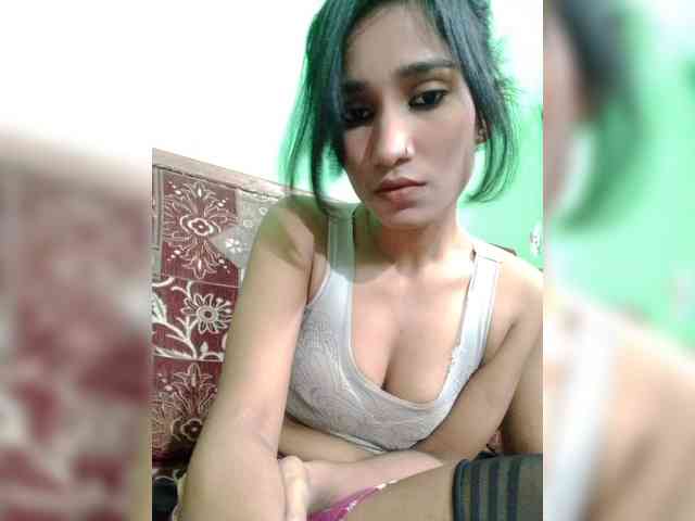 Meherin-Afra6 webcam