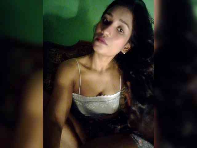 Meherin-Afra6 webcam