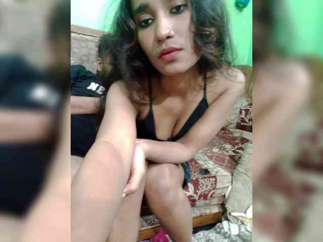 Meherin-Afra6 Live Webcam on BongaCams