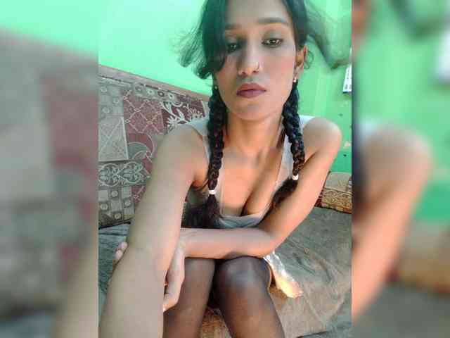 Meherin-Afra6 webcam