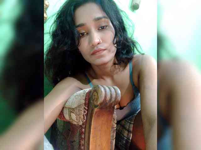 Meherin-Afra6 webcam