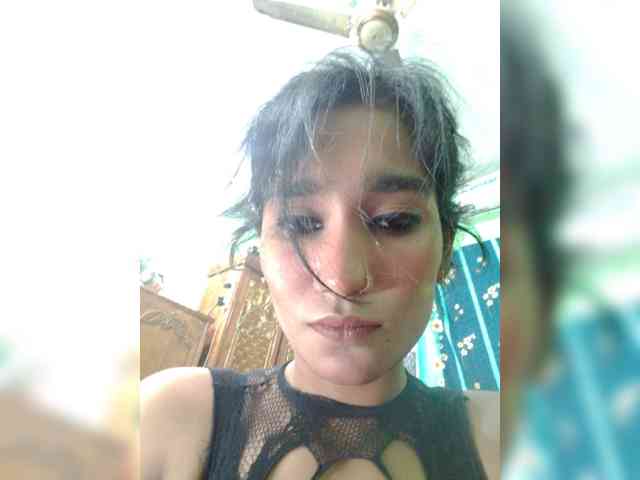Meherin-Afra6 webcam