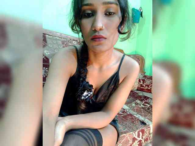 Meherin-Afra6 webcam