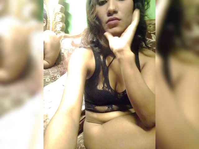 Meherin-Afra6 webcam