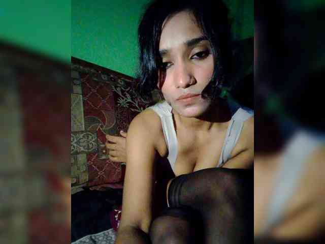 Meherin-Afra6 webcam