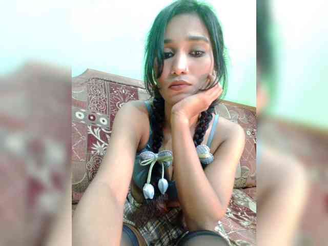 Meherin-Afra6 webcam