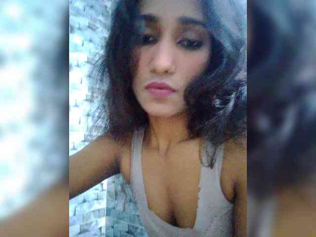 Meherin-Afra6 webcam