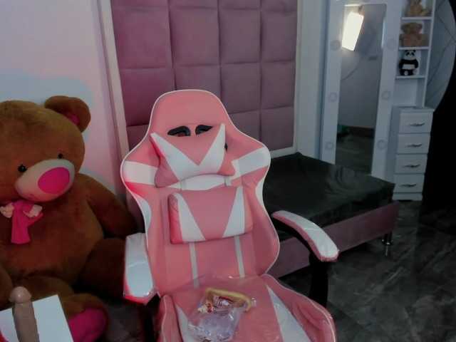 CelesteNaugthy live cam on BongaCams