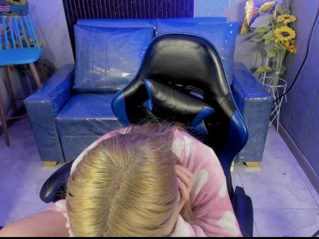 CelesteNaugthy — live female cam