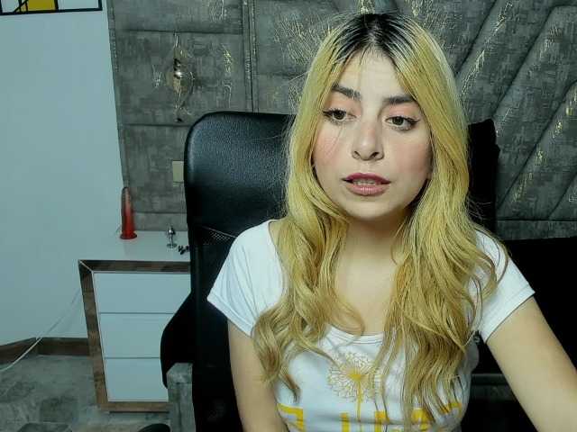 CelesteNaugthy live cam on BongaCams