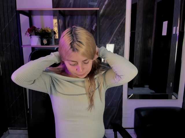 CelesteNaugthy live cam on BongaCams