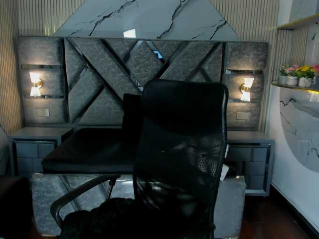 CelesteNaugthy live cam on BongaCams