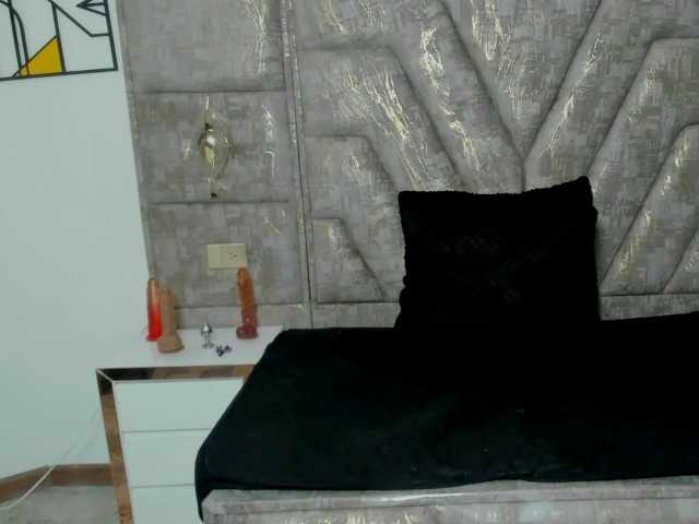CelesteNaugthy live cam on BongaCams