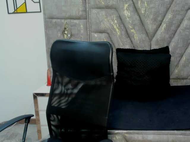 CelesteNaugthy live cam on BongaCams