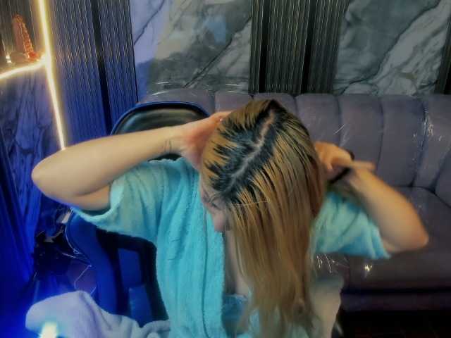 CelesteNaugthy live cam on BongaCams