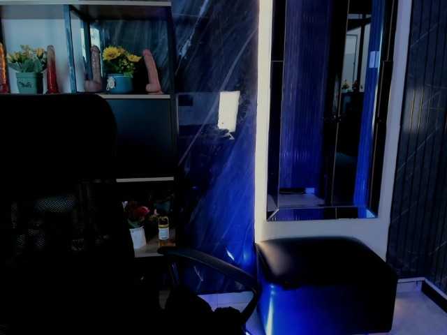 CelesteNaugthy live cam on BongaCams