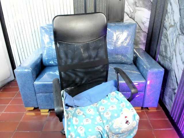 CelesteNaugthy live cam on BongaCams
