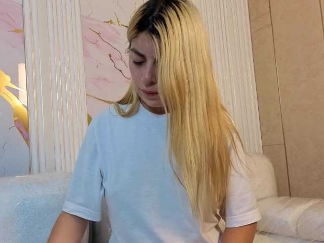CelesteNaugthy live cam on BongaCams