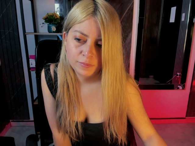 CelesteNaugthy live cam preview