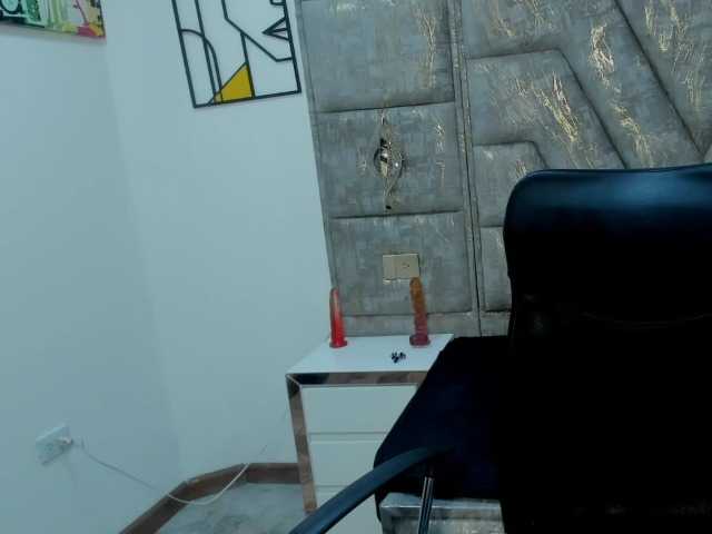 CelesteNaugthy live cam on BongaCams