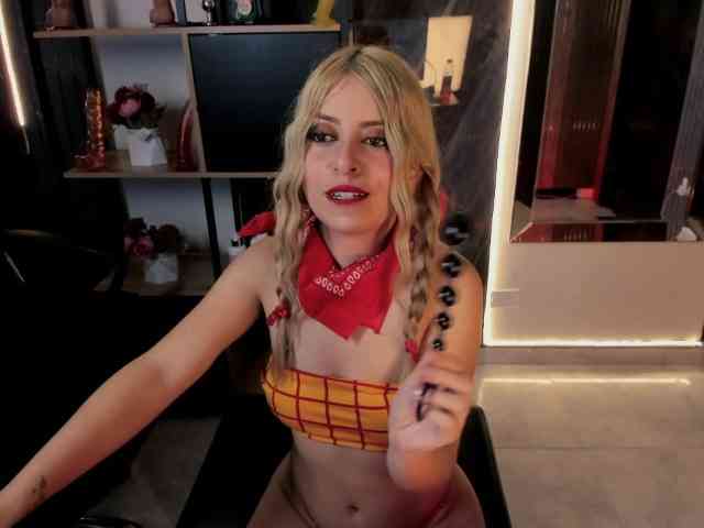 CelesteNaugthy webcam