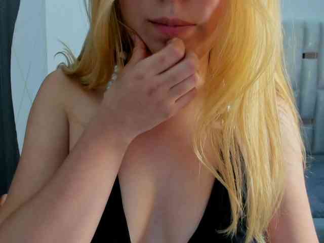 CelesteNaugthy webcam