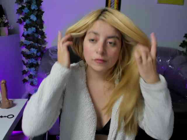 Modelo: CelesteNaugthy
