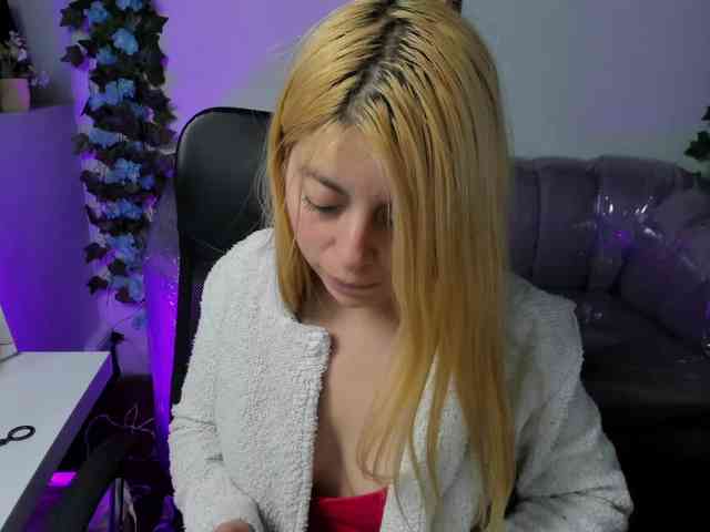 CelesteNaugthy webcam