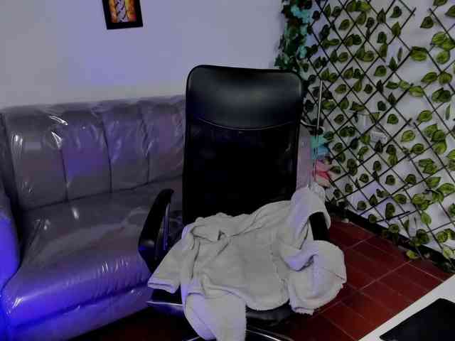 CelesteNaugthy webcam