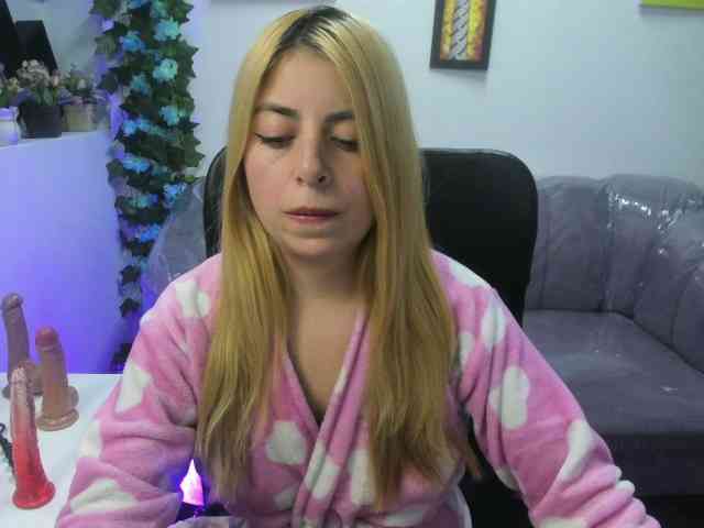 CelesteNaugthy webcam