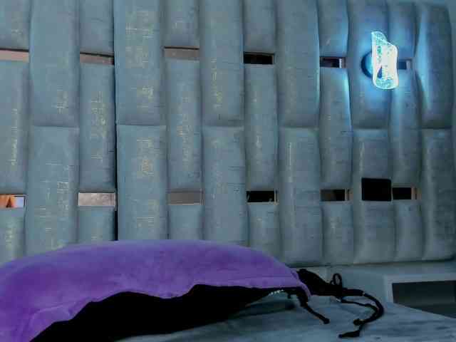 CelesteNaugthy webcam
