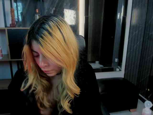 CelesteNaugthy webcam